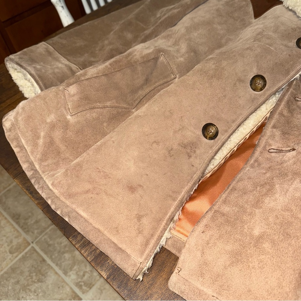 Men's Tan Shearling Coat - Picture 5 of 7